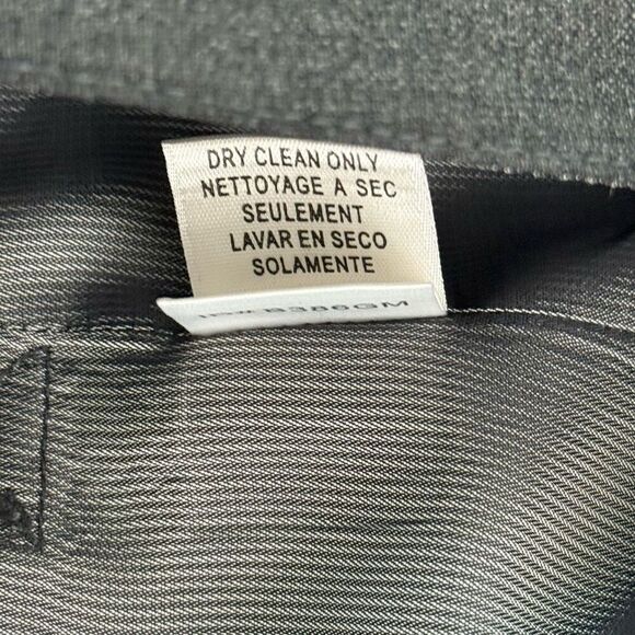 BCBGMAXAZRIA Wool Fashion Vest With Adjustable Buckle - Black - Women’s US L - Picture 5 of 7